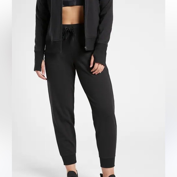 Athleta Triumph Jogger Black Small - Picture 8 of 8